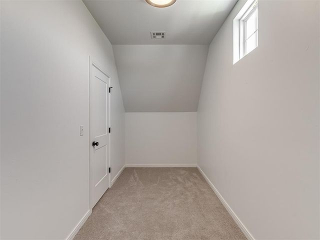 9213 Lupine Road, Yukon, OK 73099