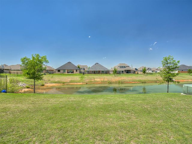 9213 Lupine Road, Yukon, OK 73099