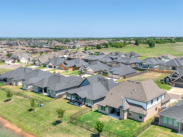 9213 Lupine Road, Yukon, OK 73099