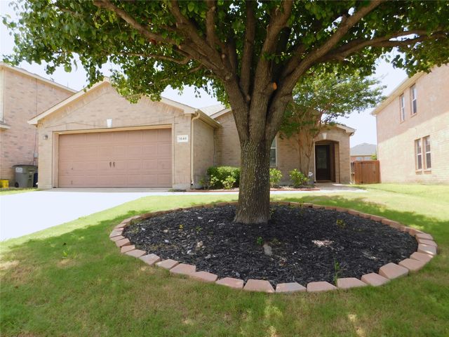 1648 Crown Point Drive, Little Elm, TX 75036