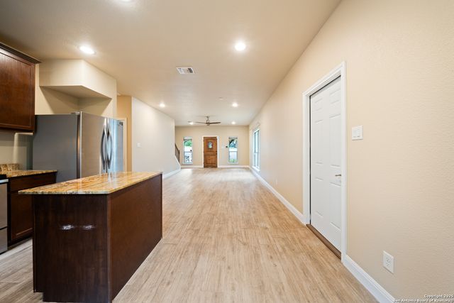 635 BLUFFSIDE DR, New Braunfels, TX 78130