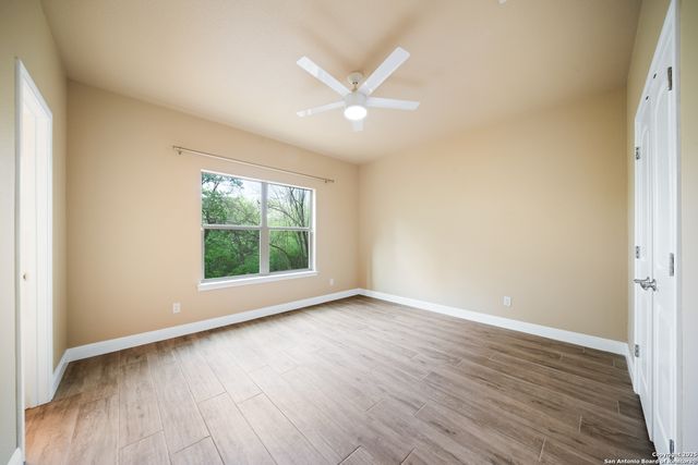 635 BLUFFSIDE DR, New Braunfels, TX 78130
