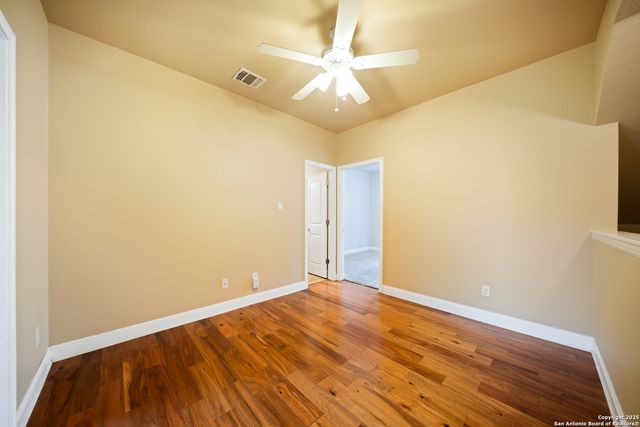 635 BLUFFSIDE DR, New Braunfels, TX 78130