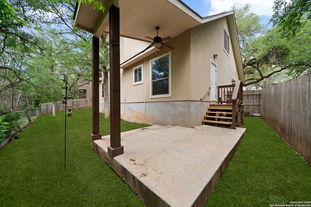 635 BLUFFSIDE DR, New Braunfels, TX 78130