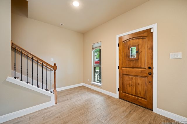 635 BLUFFSIDE DR, New Braunfels, TX 78130