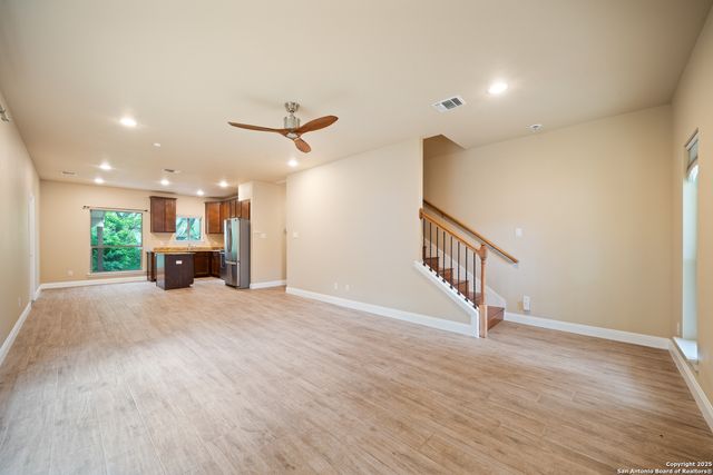 635 BLUFFSIDE DR, New Braunfels, TX 78130