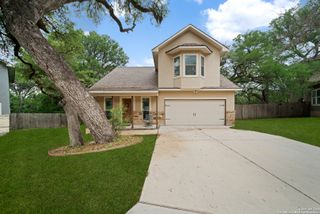 635 BLUFFSIDE DR, New Braunfels, TX 78130