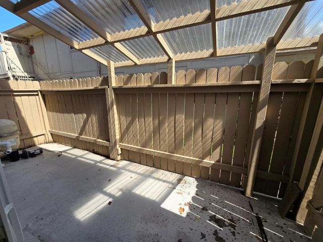 5640 Birchmont Drive C, Houston, TX 77091
