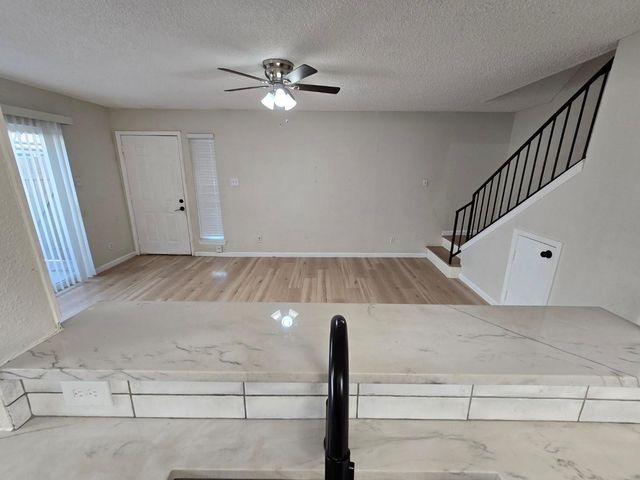 5640 Birchmont Drive C, Houston, TX 77091