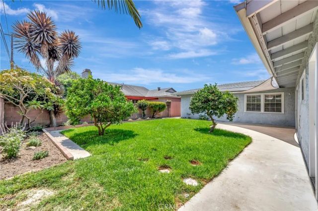 3464 Iroquois, Long Beach, CA 90808