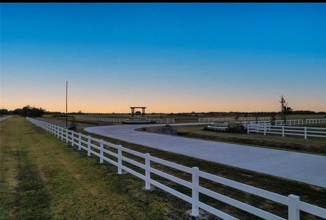1072 Allie Lane, Dayton, TX 77535