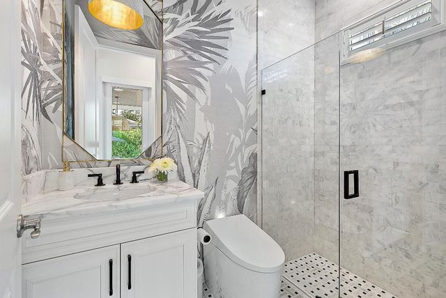 1603 E Hemingway Drive, Juno Beach, FL 33408