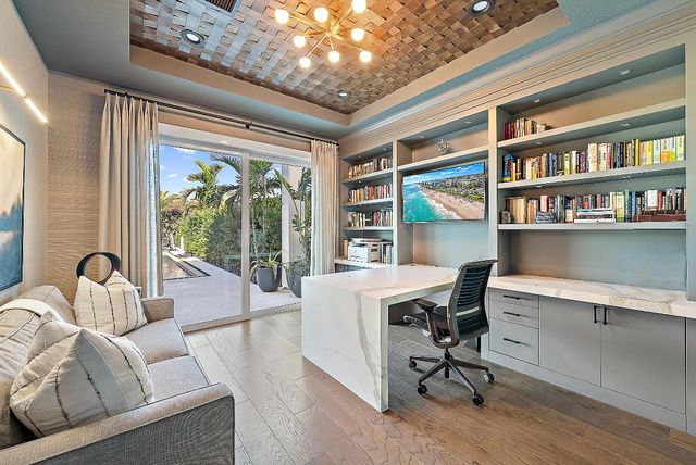 1603 E Hemingway Drive, Juno Beach, FL 33408