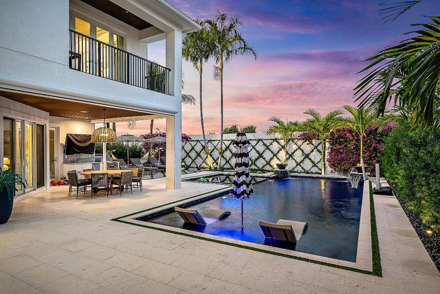 1603 E Hemingway Drive, Juno Beach, FL 33408