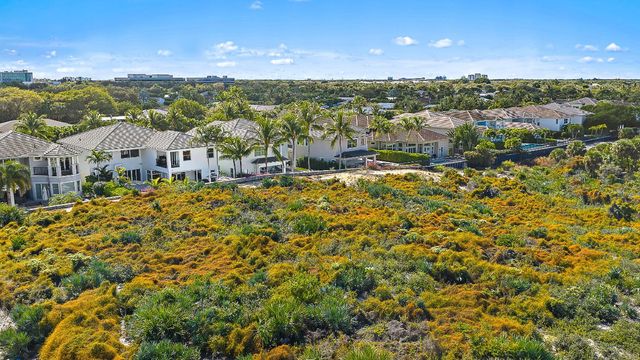 1603 E Hemingway Drive, Juno Beach, FL 33408