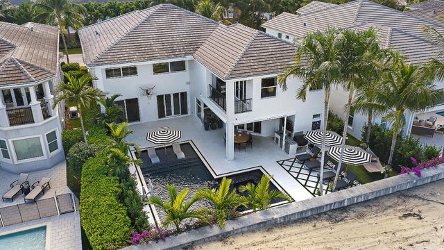 1603 E Hemingway Drive, Juno Beach, FL 33408