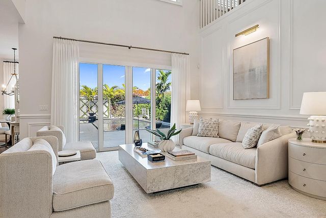 1603 E Hemingway Drive, Juno Beach, FL 33408