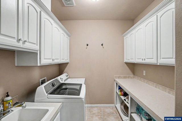 1665 Sisters Ct NW, Salem, OR 97304