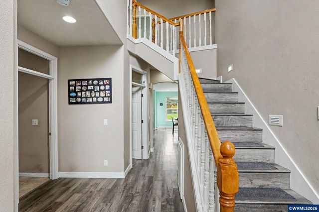 1665 Sisters Ct NW, Salem, OR 97304
