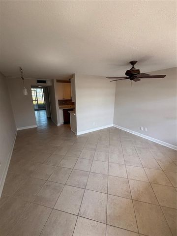 7401 BAY ISLAND DRIVE S 129, South Pasadena, FL 33707