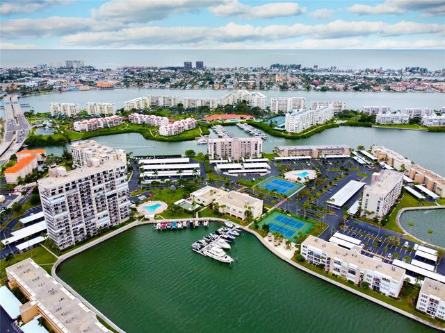 7401 BAY ISLAND DRIVE S 129, South Pasadena, FL 33707