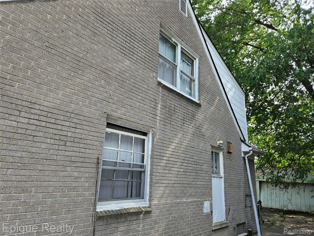 4645 Chatsworth Street, Detroit, MI 48224