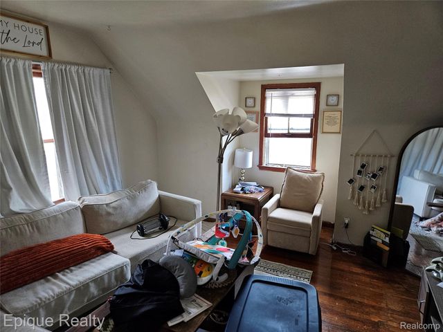 4645 Chatsworth Street, Detroit, MI 48224