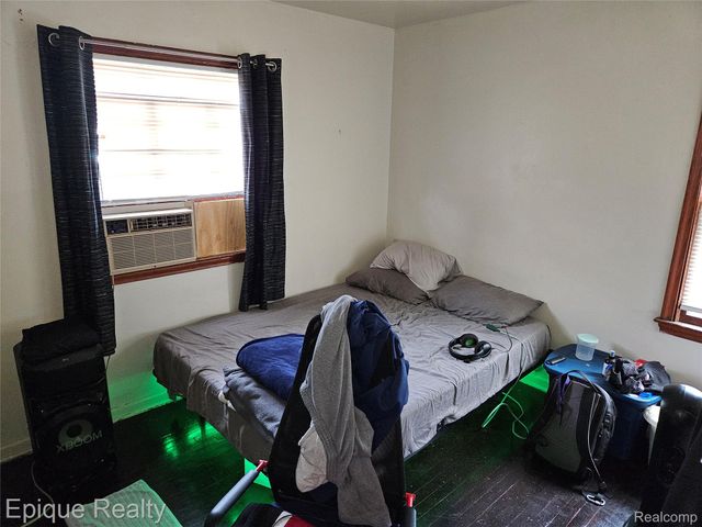 4645 Chatsworth Street, Detroit, MI 48224