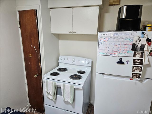 4645 Chatsworth Street, Detroit, MI 48224