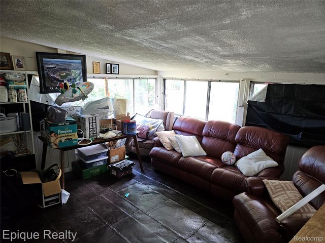 4645 Chatsworth Street, Detroit, MI 48224