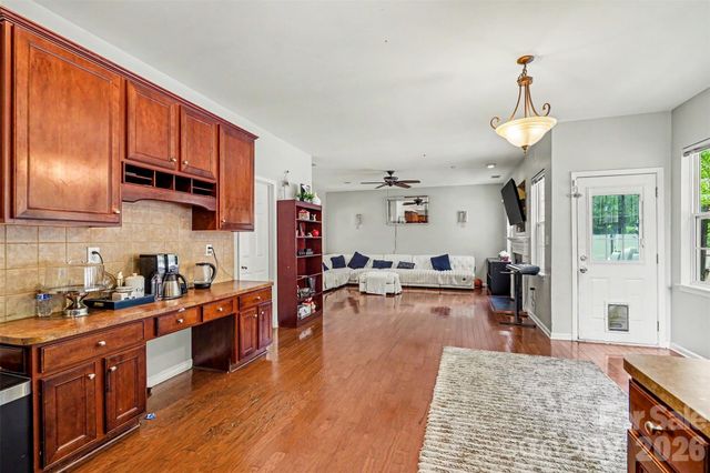 1003 Jordans Pond Lane, Charlotte, NC 28214