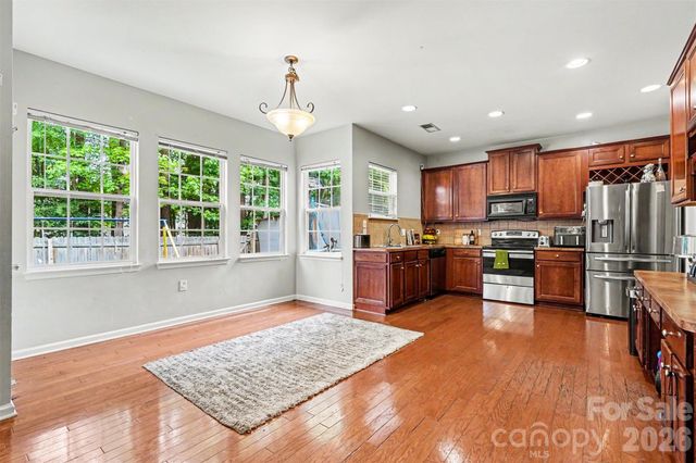 1003 Jordans Pond Lane, Charlotte, NC 28214
