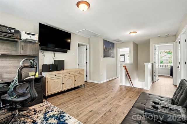 1003 Jordans Pond Lane, Charlotte, NC 28214