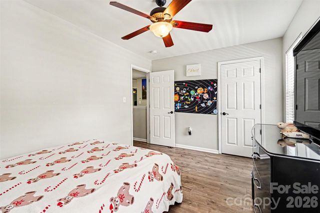 1003 Jordans Pond Lane, Charlotte, NC 28214