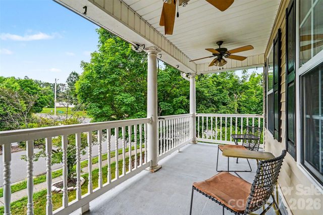 1003 Jordans Pond Lane, Charlotte, NC 28214