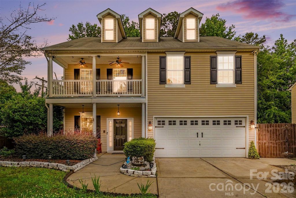 1003 Jordans Pond Lane, Charlotte, NC 28214