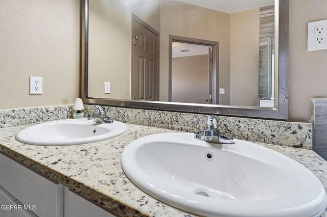 11352 Santa Barbara Drive, El Paso, TX 79927