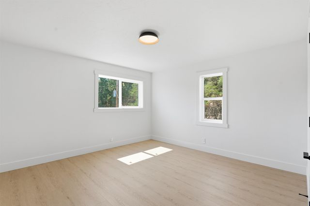 5399 S Wallbridge Rd, Deer Park, WA 99006