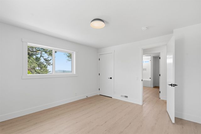 5399 S Wallbridge Rd, Deer Park, WA 99006