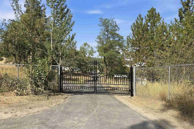 5399 S Wallbridge Rd, Deer Park, WA 99006