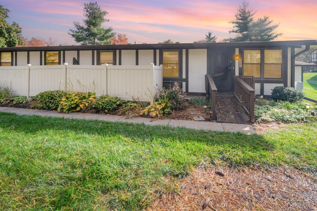 9433 Willowgate Drive, Cincinnati, OH 45251