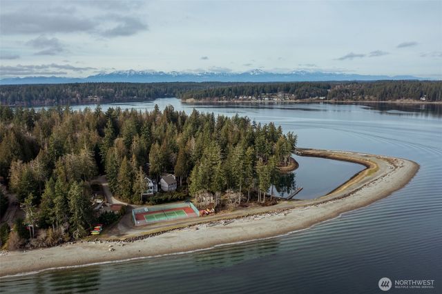655 E Pointes Drive E, Shelton, WA 98584