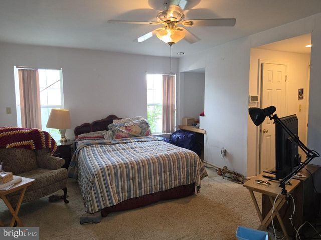 2602 BERKLEY ST, Temple Hills, MD 20748