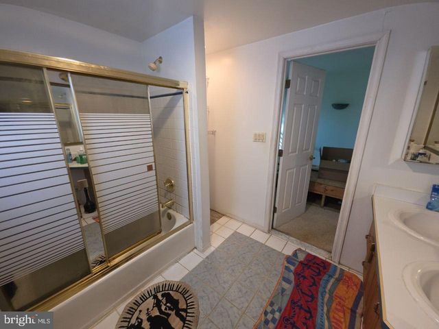 2602 BERKLEY ST, Temple Hills, MD 20748
