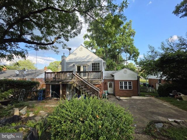 2602 BERKLEY ST, Temple Hills, MD 20748