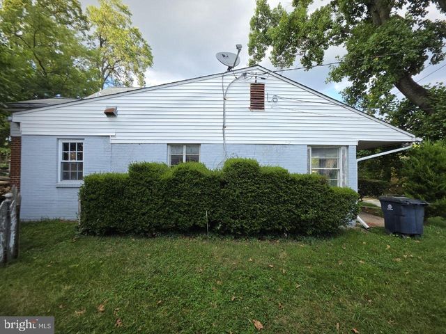 2602 BERKLEY ST, Temple Hills, MD 20748