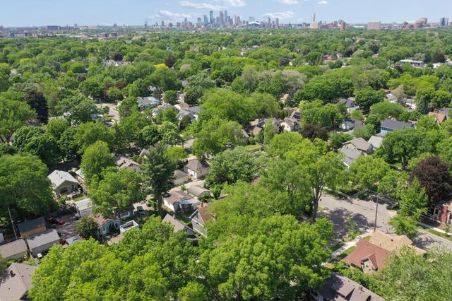 3208 40th Avenue S, Minneapolis, MN 55406