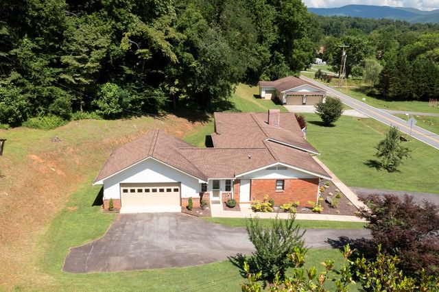 1654 Myers Chapel Road, Hayesville, NC 28904