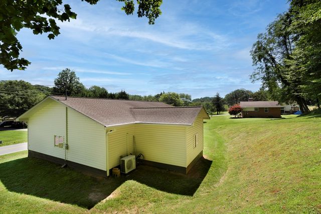 1654 Myers Chapel Road, Hayesville, NC 28904