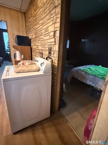 169 James Street, New Haven, CT 06513